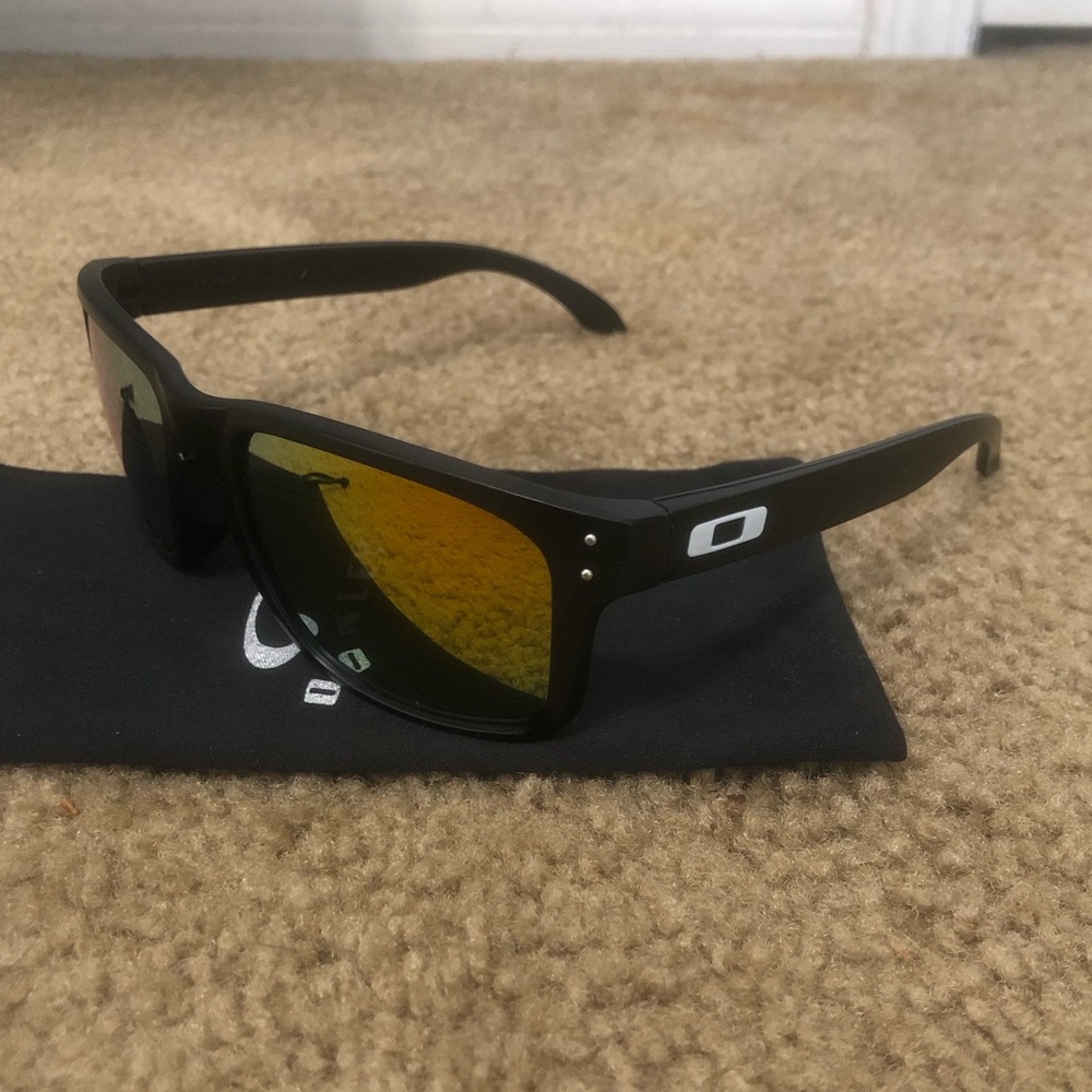 Oakley Holbrook Gold Reflective Sunglasses 9102 Matte Black - Picture 2 of 10